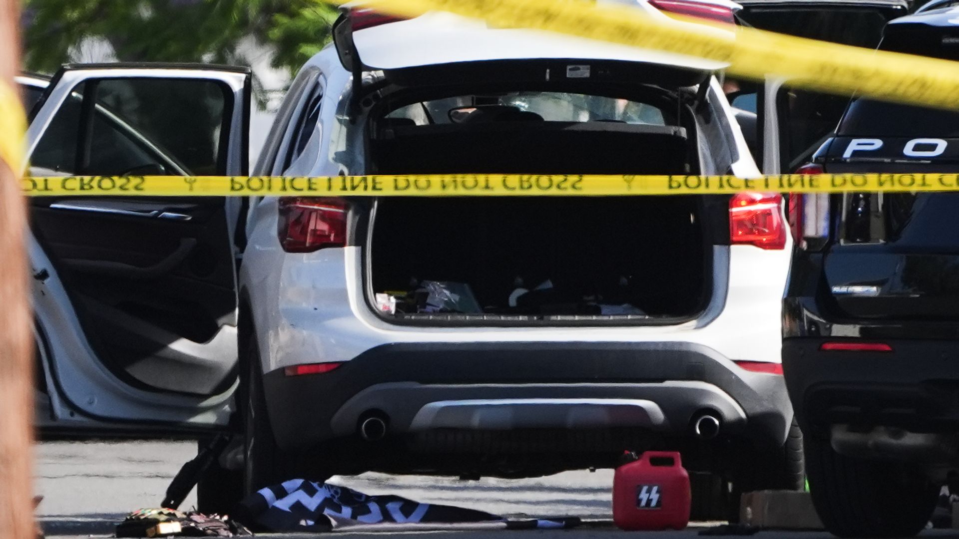 Three killed by two teenagers in California mosque shooting
